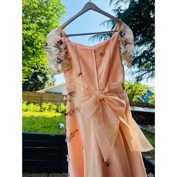 Vintage Handmade Ball Gown Handpainted 3 D Roses Fits size M 8 Full Train Peach - Picture 3 of 16